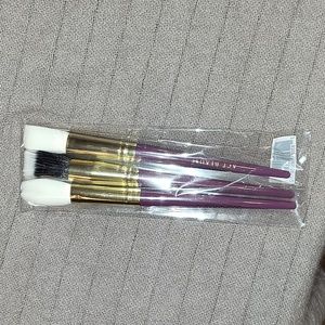 NEW SEALED - Ace Beauté 3 brush set